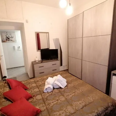 Apartment Vaticano Bed *