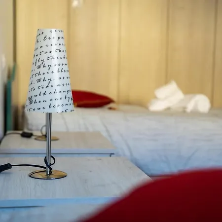 Appartement Vaticano Bed